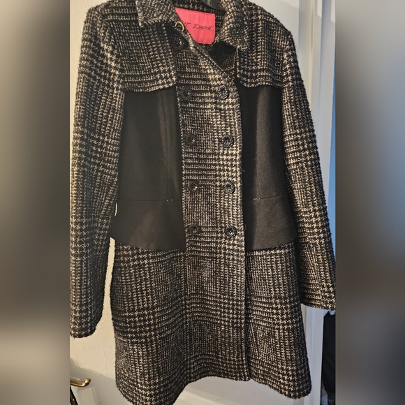 Betsey Johnson Jackets & Blazers - Betsey Johnson Coat Size 12